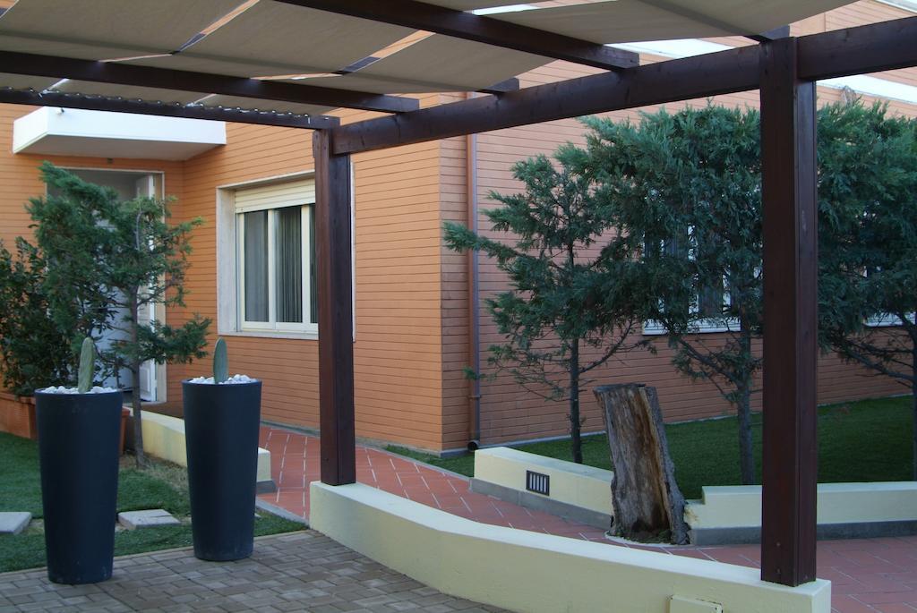 B&Beach Cagliari Guest House ภายนอก รูปภาพ